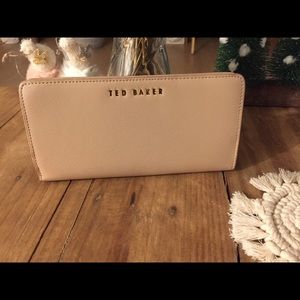 Ted baker wallet